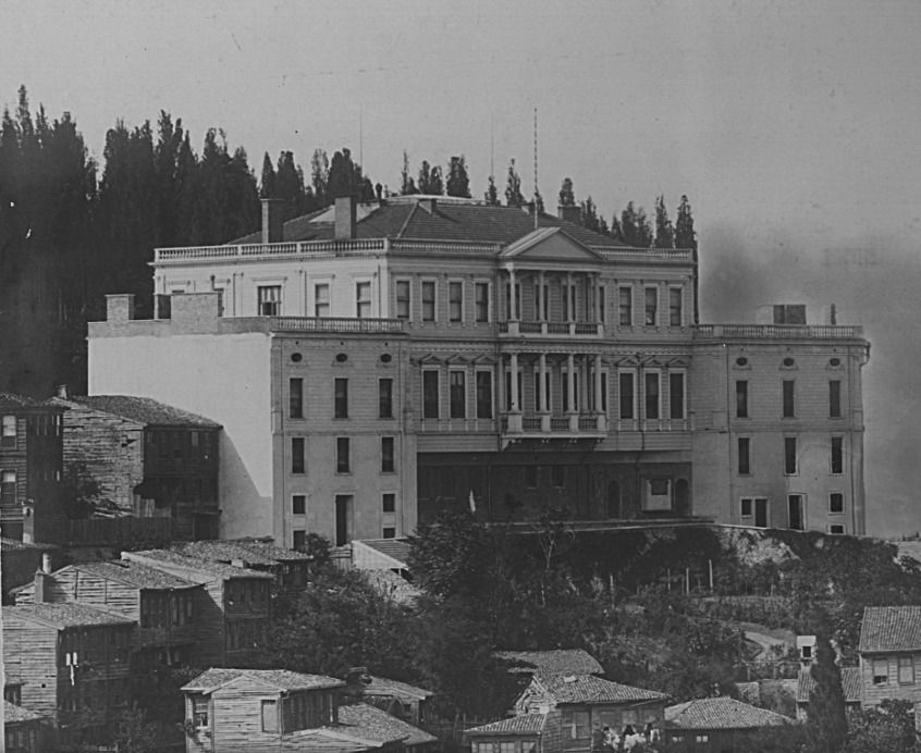 Eski Italyan Konsolosluğu binası